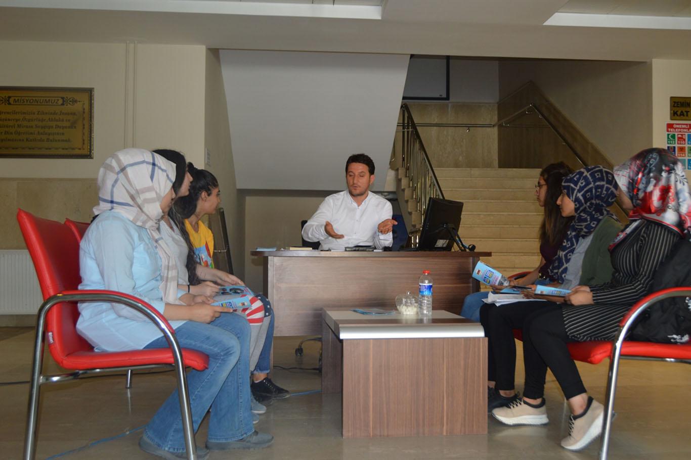 İmam Hatip Proje Okulları meyvelerini vermeye başladı İmam Hatip Proje Okulları meyvelerini vermeye başladı